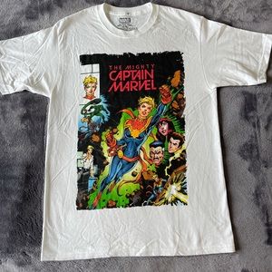 The Mighty Captain Marvel
Men’s M